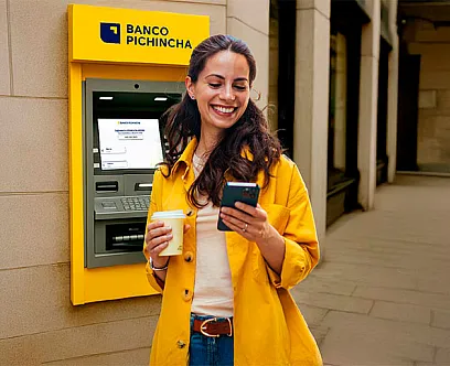 Retira dinero sin usar una tarjeta.