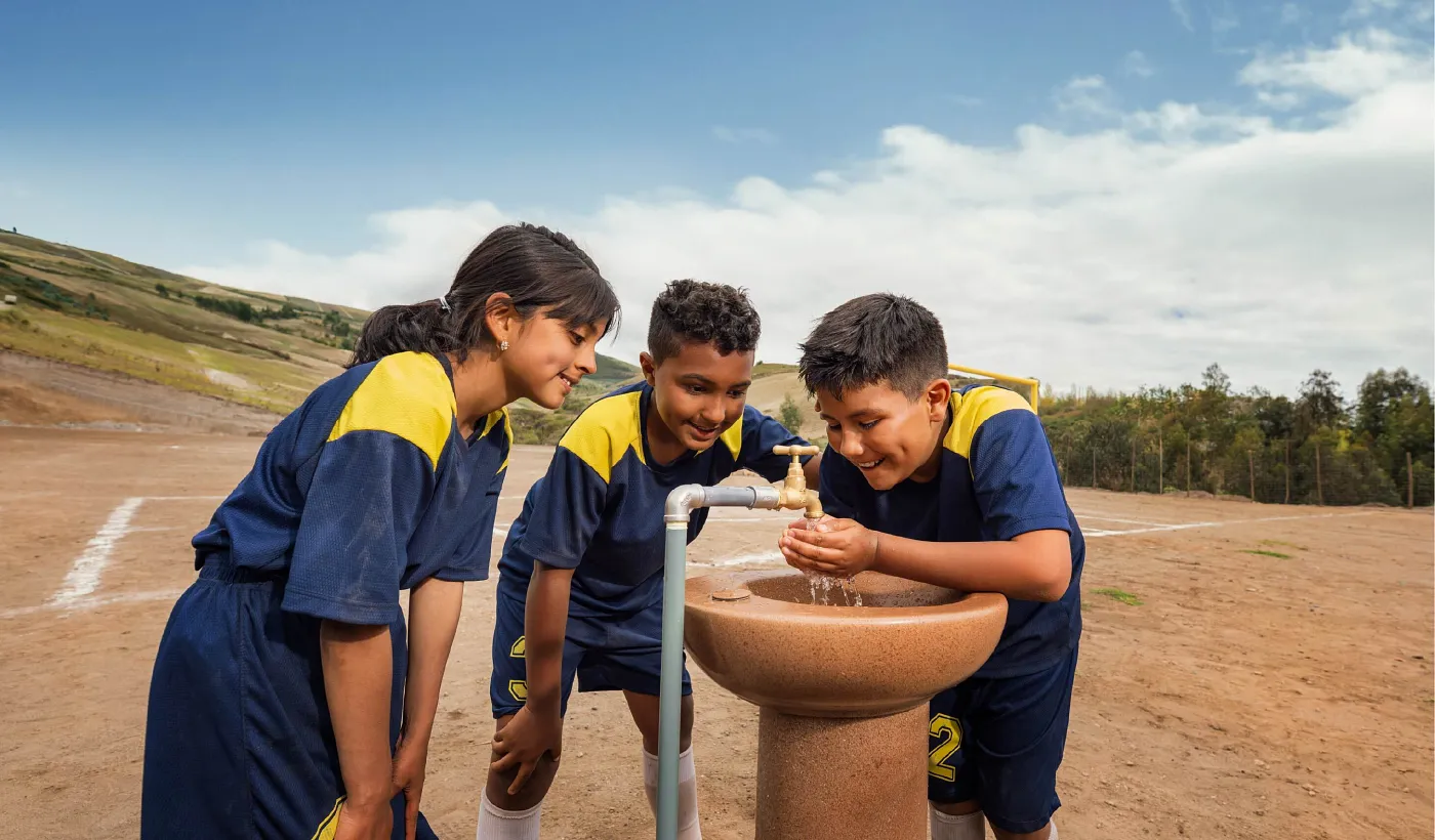 Sumar Juntos de Banco Pichincha dota de agua potable a poblaciones rurales de Ecuador Sumar Juntos de Banco Pichincha dota de agua potable a poblaciones rurales de Ecuador